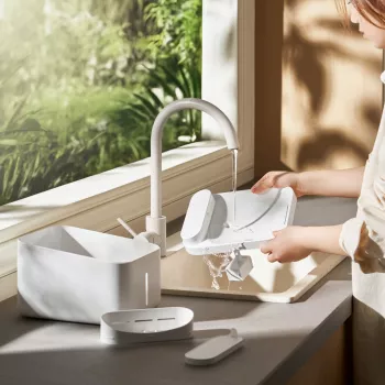 Xiaomi Smart Pet Fountain 2 - 2L automātiskais ūdens dispenseris kaķiem un suņiem ar četrkāršu filtrāciju, lietotnes vadību, klusu sūkni, balts